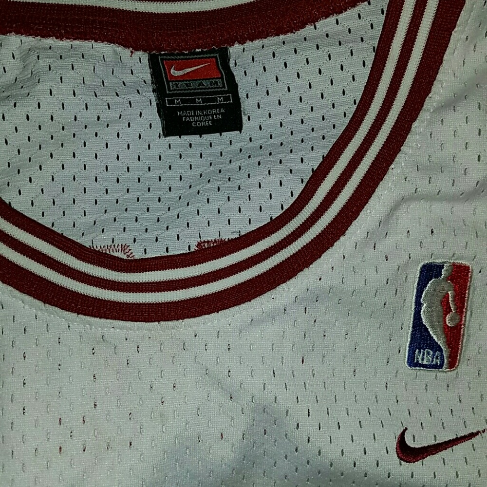throwback lebron cavs jersey